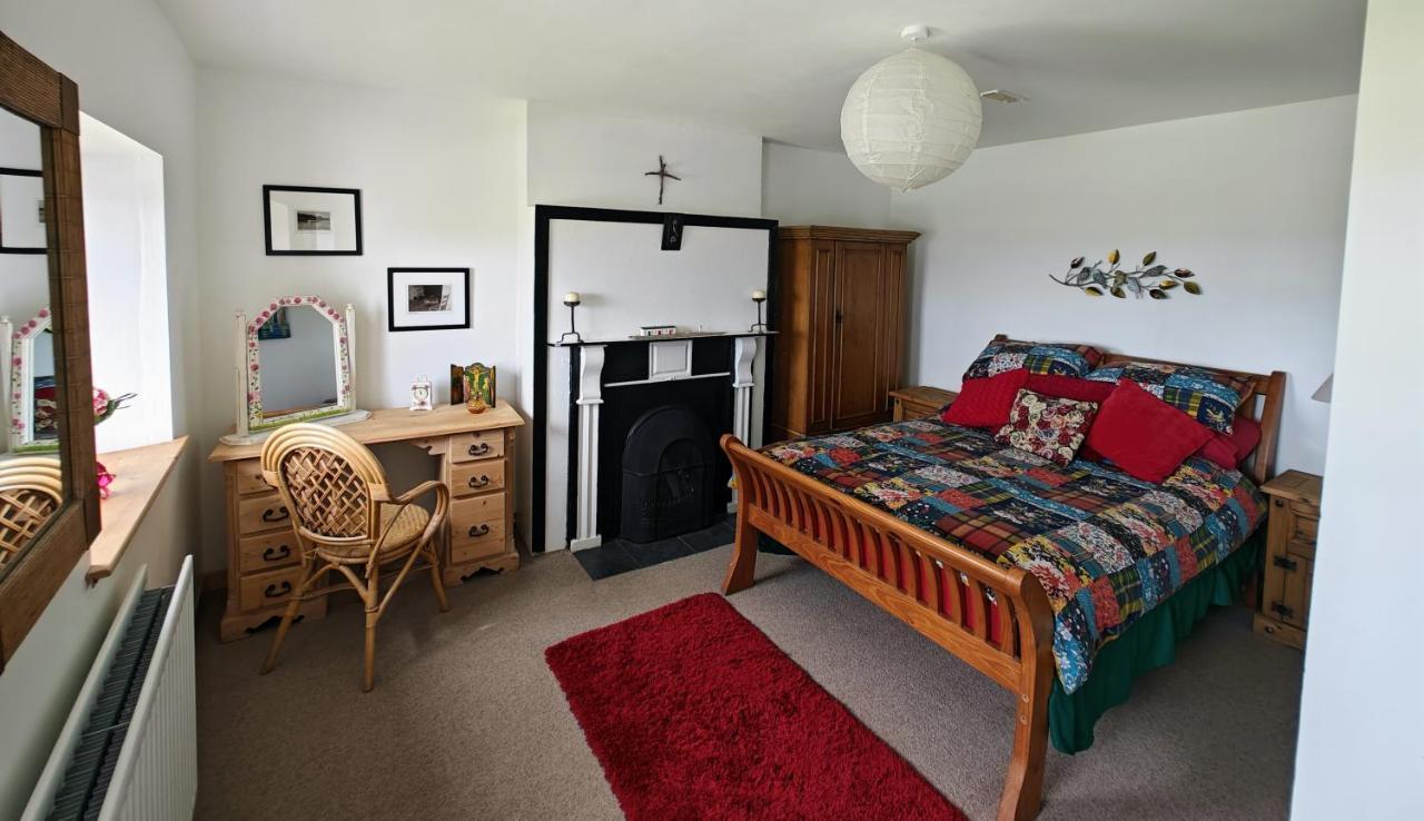 Teach Roisin-Traditional Irish Holiday Cottage In Malin Head. Bagian luar foto