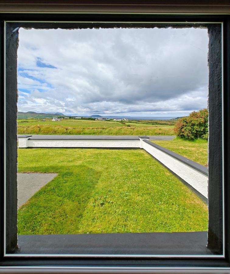 Teach Roisin-Traditional Irish Holiday Cottage In Malin Head. Bagian luar foto