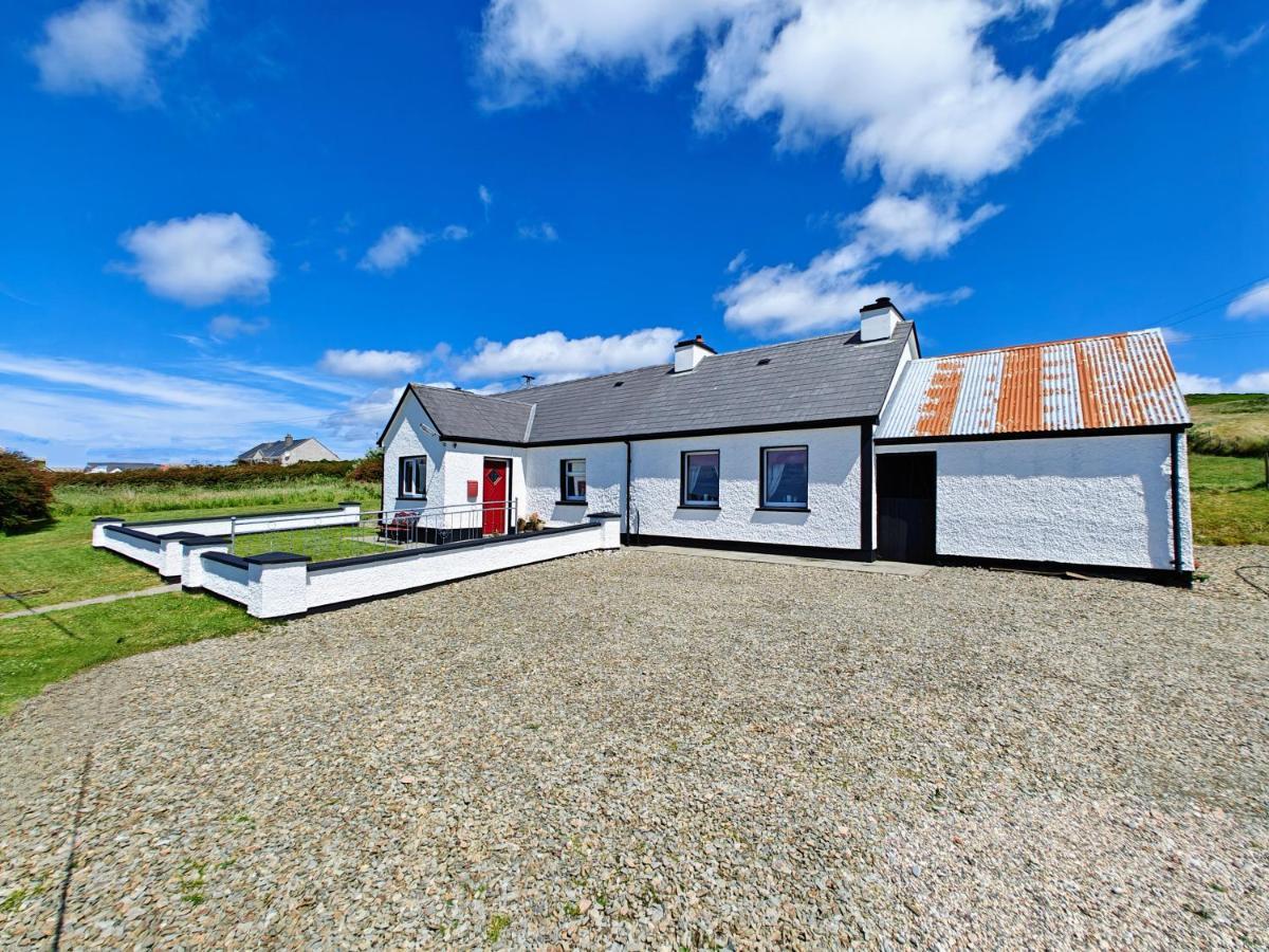 Teach Roisin-Traditional Irish Holiday Cottage In Malin Head. Bagian luar foto