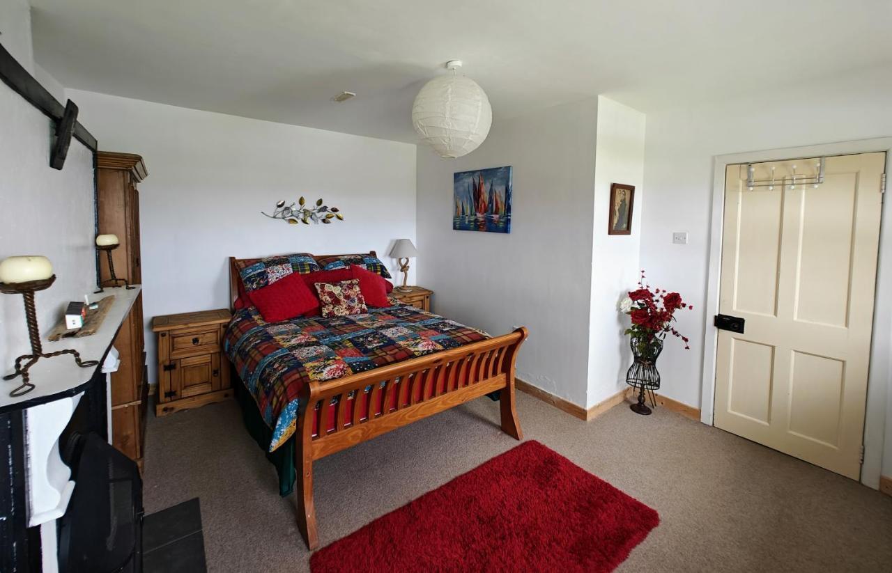 Teach Roisin-Traditional Irish Holiday Cottage In Malin Head. Bagian luar foto