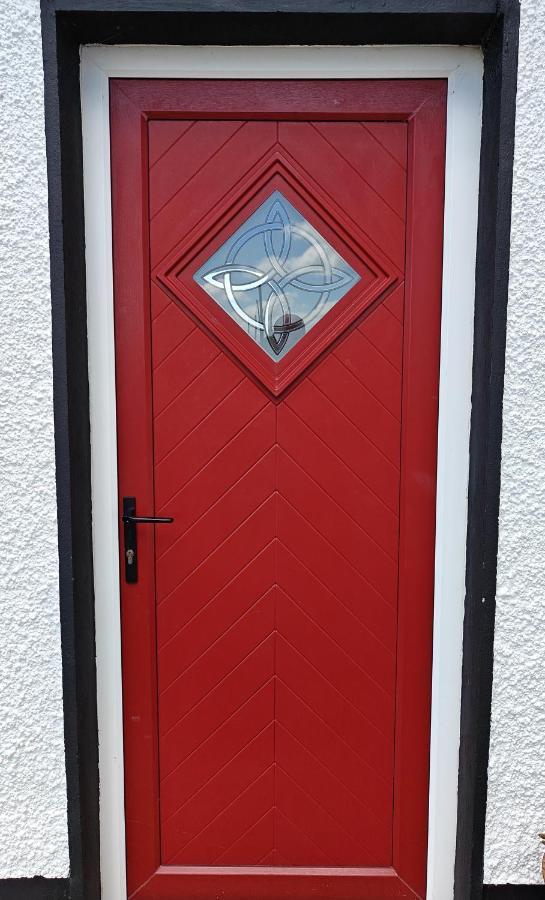 Teach Roisin-Traditional Irish Holiday Cottage In Malin Head. Bagian luar foto